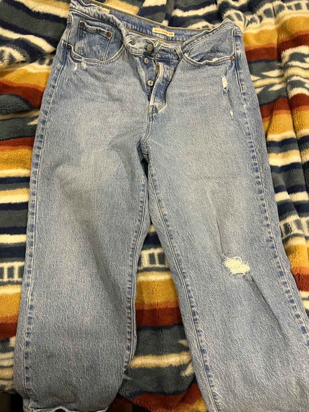 Levi’s Ribcage Straight Ankle Distressed Jeans